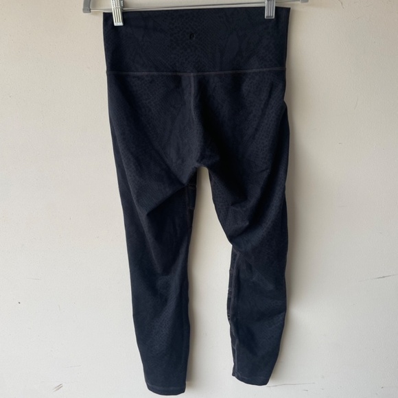 Lululemon High Times Pant Tech Mesh Desert Snake Deep Coal Black - Picture 7 of 9